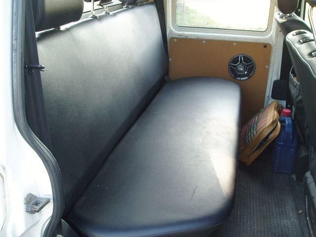 Second-hand VW T4 77 CP (56 kW) 1997 Negru Van