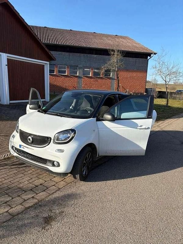 Gebraucht Smart ForFour Basis 71 PS (52 kW) 2019 Schwarz Kleinwagen