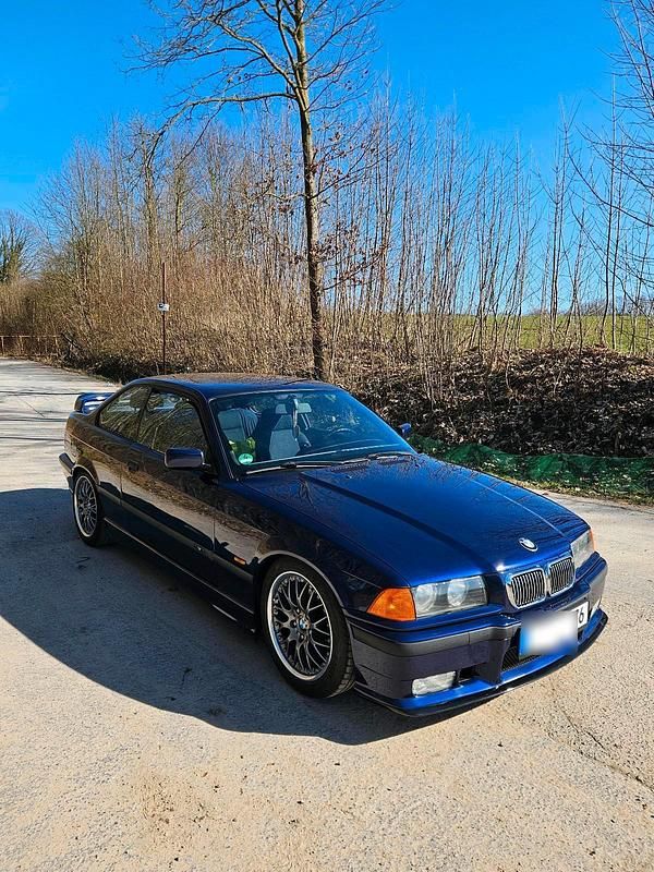 Gebraucht BMW 318 M Sport 140 PS (102 kW) 1997 Blau Coupé