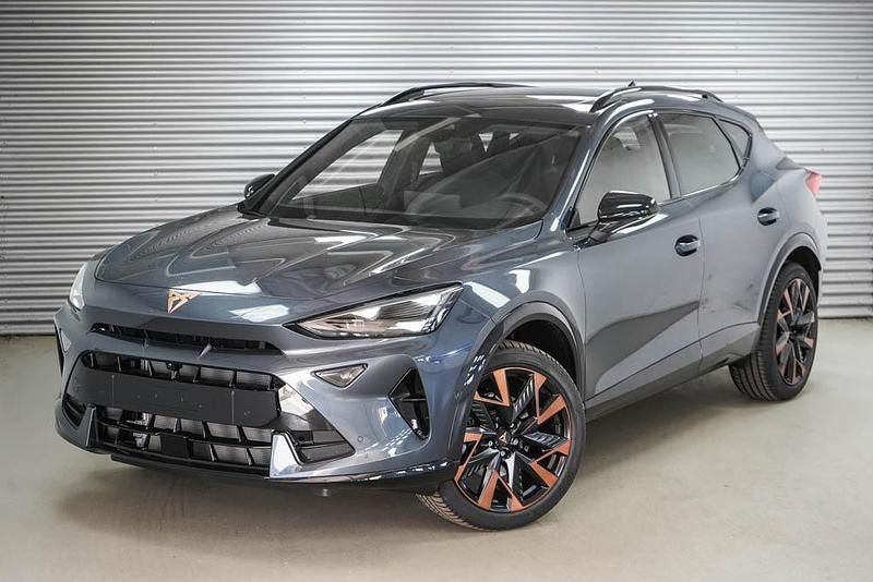Magnetic grau metallic (s7) Gebraucht 2025 Cupra Formentor SUV | 34.579 € (Fairer Preis) - Bild 1/4