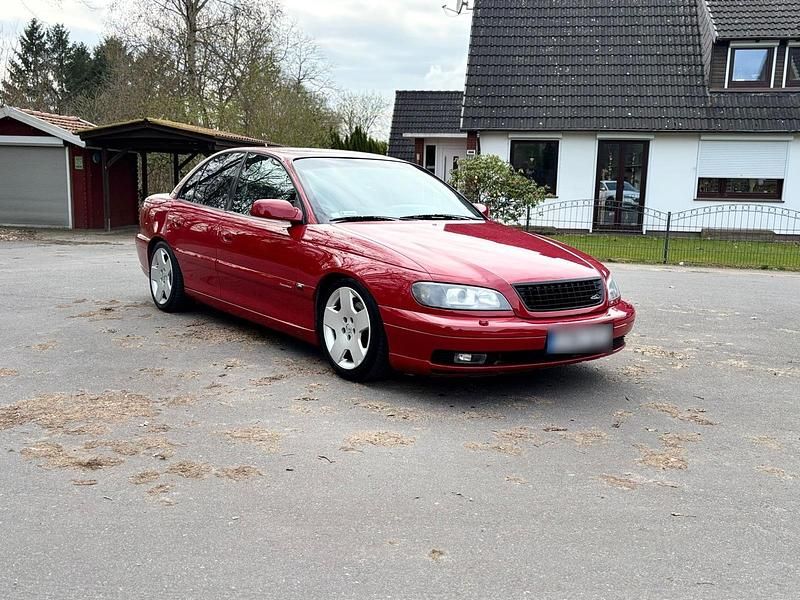 Gebraucht Opel Omega 180 PS (132 kW) 2000 Rot Limousine