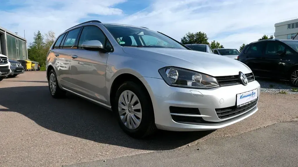 Gebraucht VW Golf VII Trendline 110 PS (80 kW) 2015 Silber Kombi