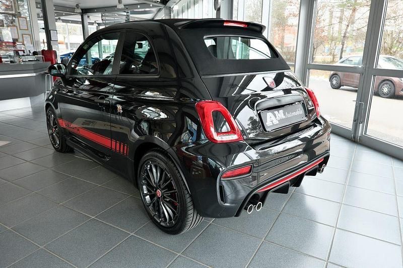 Gebraucht Abarth 595C Competizione 179 PS (131 kW) 2022 Schwarz Cabrio