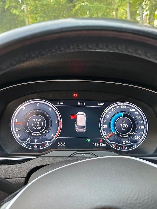 Gebraucht VW Passat Highline 239 PS (175 kW) 2015 Schwarz Kombi