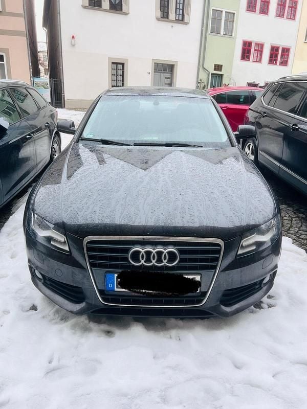 Grau Gebraucht 2009 Audi A4 Limousine | 4.500 € (Superpreis) - Bild 1/4
