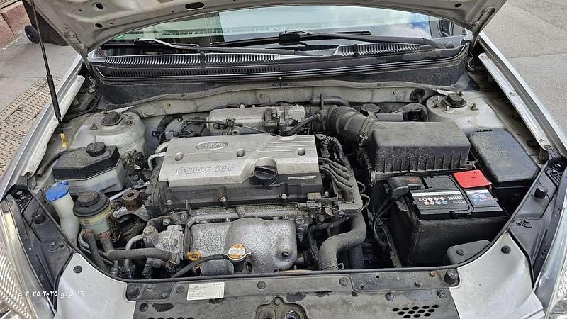 Gebraucht Kia Rio Spirit 97 PS (71 kW) 2010 Limousine