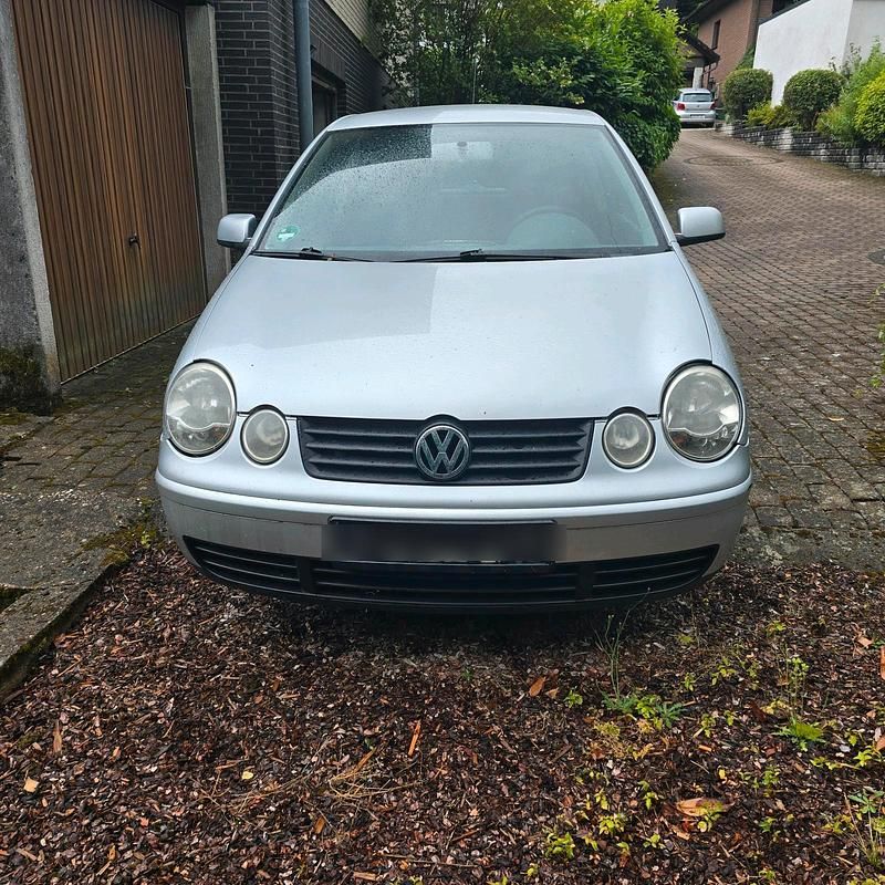 Silber Gebraucht 2002 VW Polo Kleinwagen | 400 € (Superpreis) - Bild 1/4