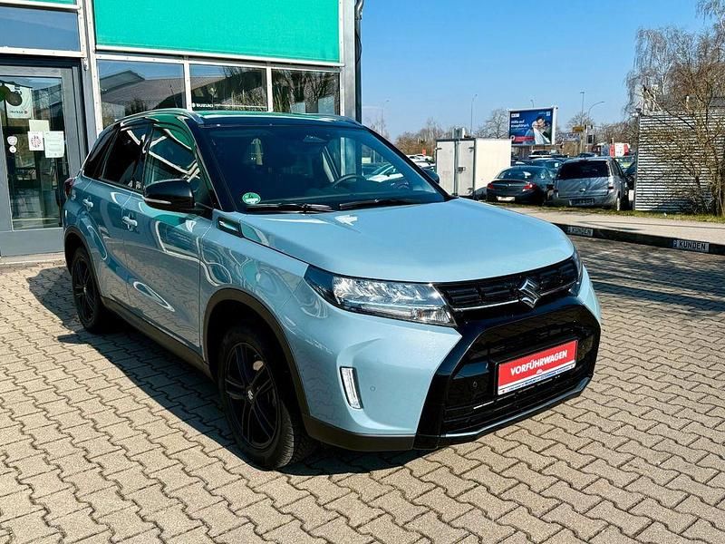 Gebraucht Suzuki Vitara 110 PS (80 kW) 2025 Blau SUV