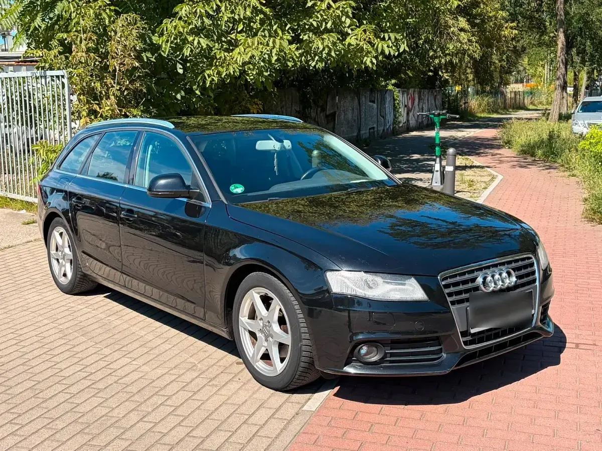 Gebraucht Audi A4 Sport 160 PS (117 kW) 2009 Schwarz Kombi