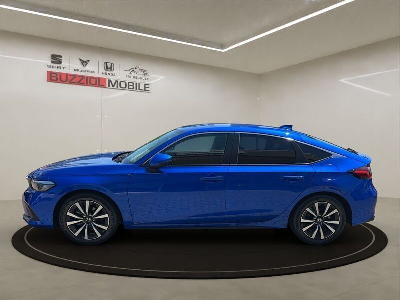 Gebraucht Honda Civic Elegance 184 PS (135 kW) 2024 Blau Limousine