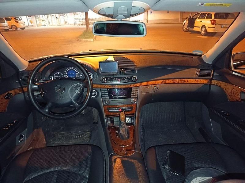 Gebraucht Mercedes E200 Classic 163 PS (119 kW) 2004 Gelb Limousine