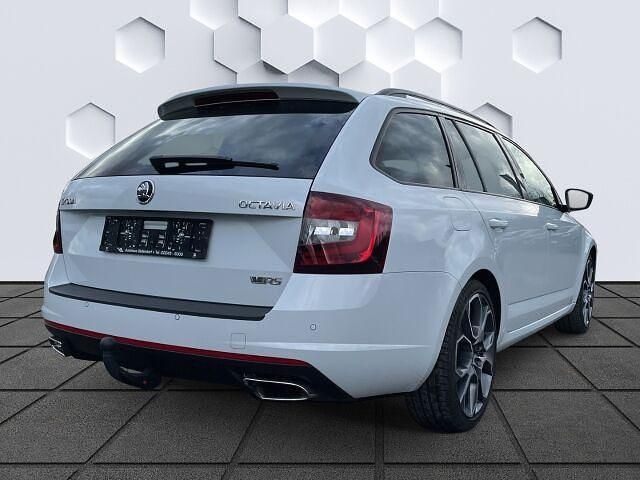 Gebraucht Skoda Octavia RS 230 PS (169 kW) 2018 Weiss Kombi