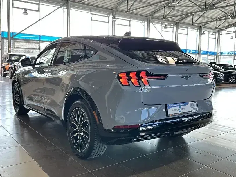 Usata Ford Mustang Mach-E Premium 216 kW (294 CV) 2025 Grigio SUV