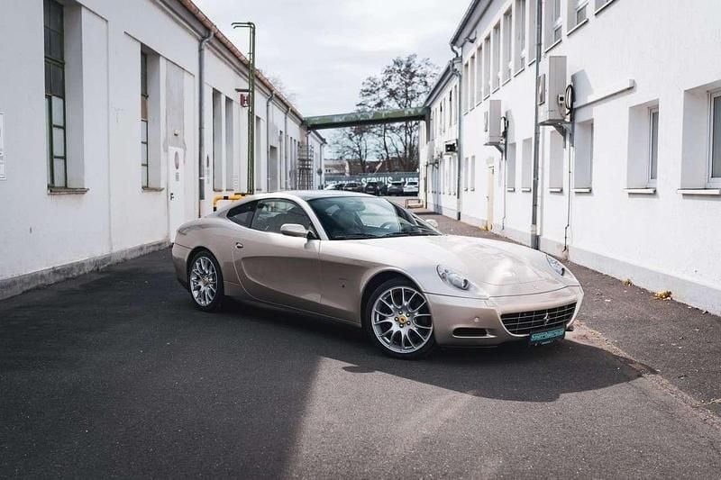 Second-hand Ferrari 612 540 CP (397 kW) 2010 Gri Coupe