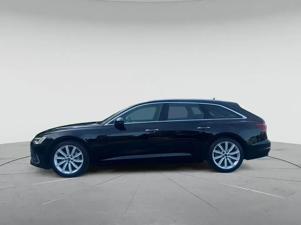 Gebraucht Audi A6 Design 265 PS (194 kW) 2023 Mythosschwarz metallic Kombi