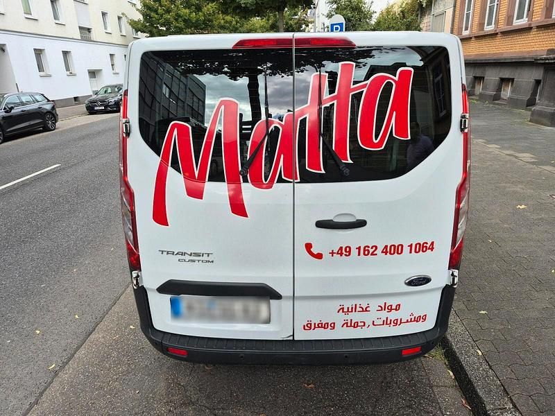 Second-hand Ford Transit 131 CP (96 kW) 2018 Alb Monovolum