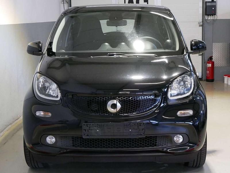Schwarz Gebraucht 2016 Smart ForFour Passion Kleinwagen | 8.790 € (Etwas zu teuer) - Bild 1/4