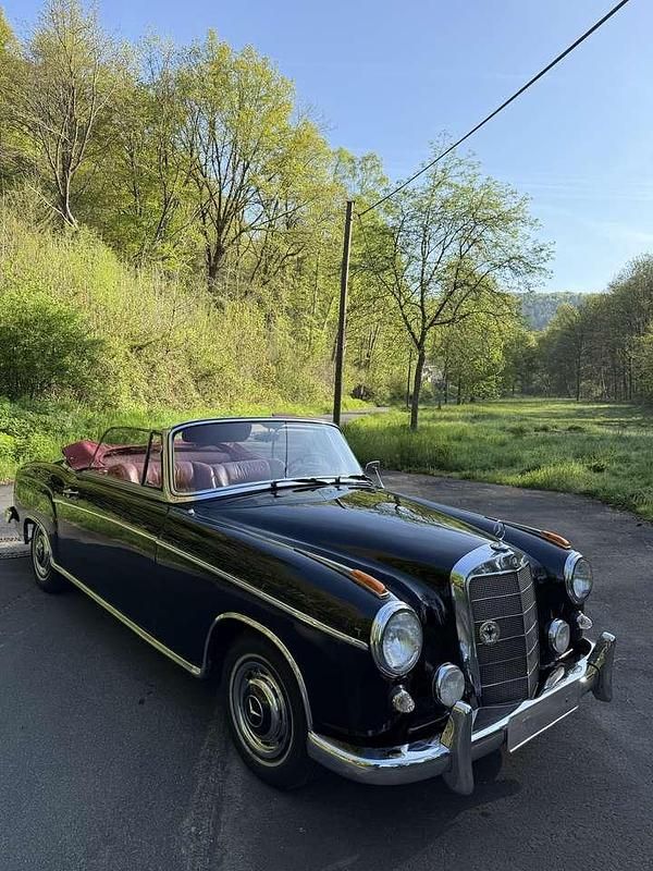 Gebraucht Mercedes 220 105 PS (77 kW) 1958 Schwarz Cabrio
