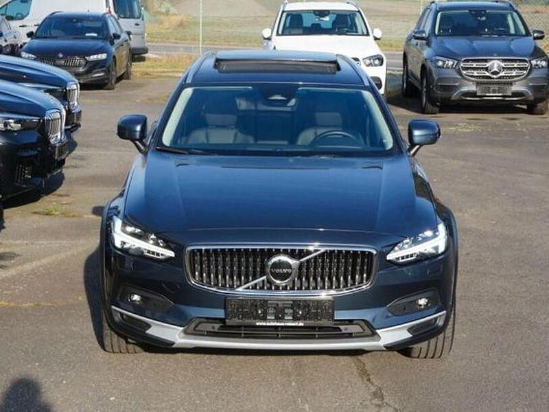 Gebraucht Volvo V90 CC Plus 197 PS (144 kW) 2022 Blau Kombi
