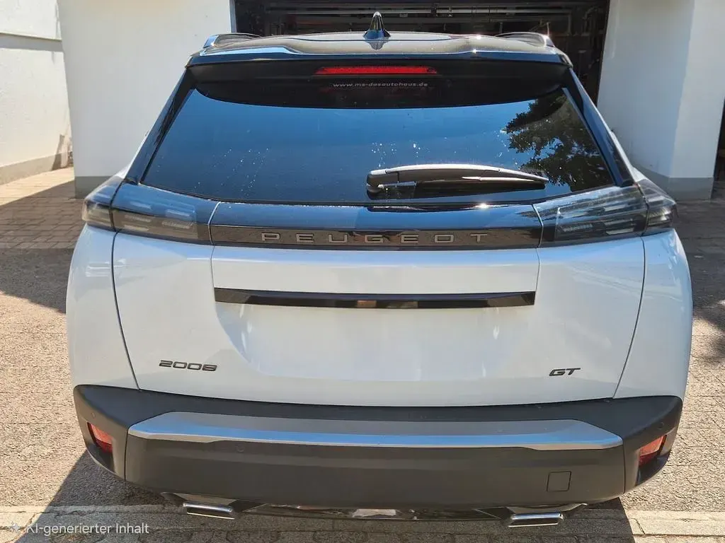 Gebraucht Peugeot 2008 GT 131 PS (96 kW) 2024 Weiß SUV