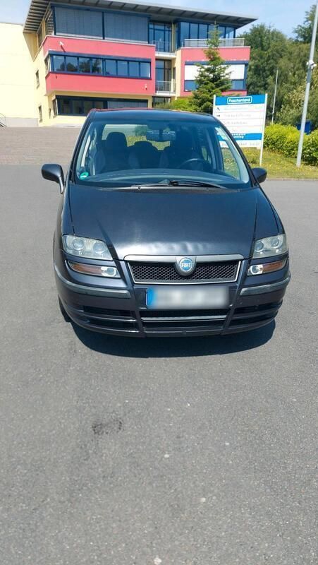 Braun Gebraucht 2007 Fiat Ulysse Van / Kleinbus | 1.190 € (Superpreis) - Bild 1/4