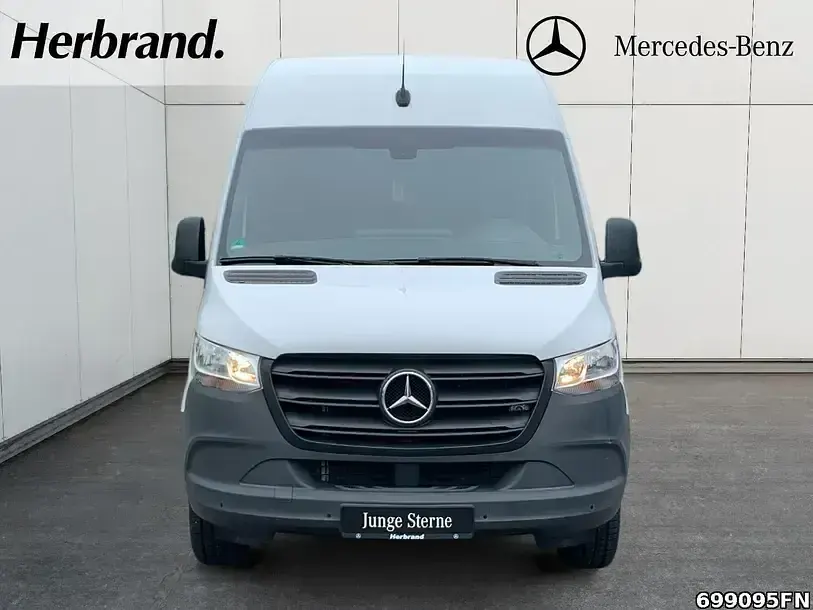 Używany Mercedes Sprinter 150 KM (110 kW) 2022 Biały Van