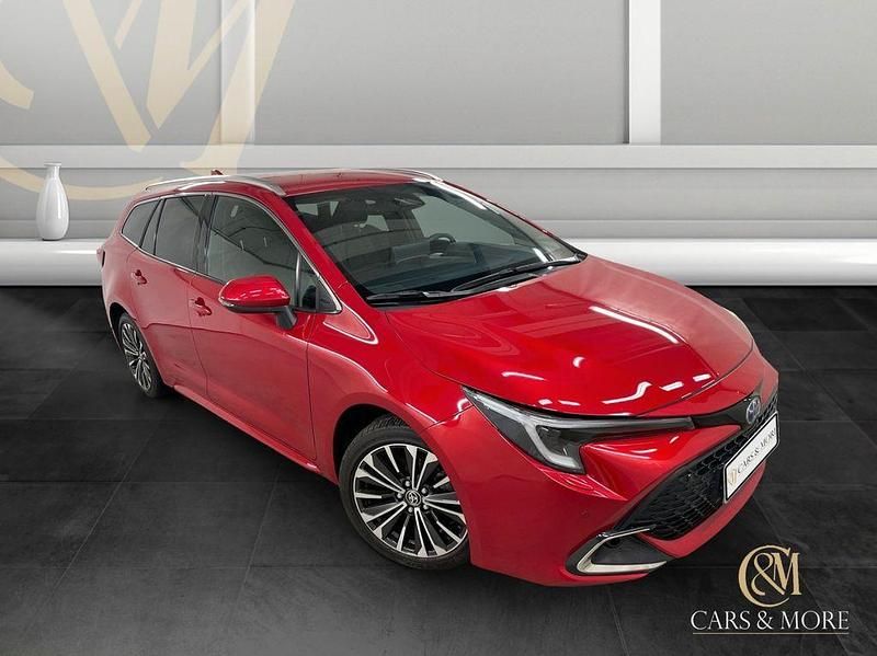 Gebraucht Toyota Corolla 140 PS (102 kW) 2024 Rot Limousine