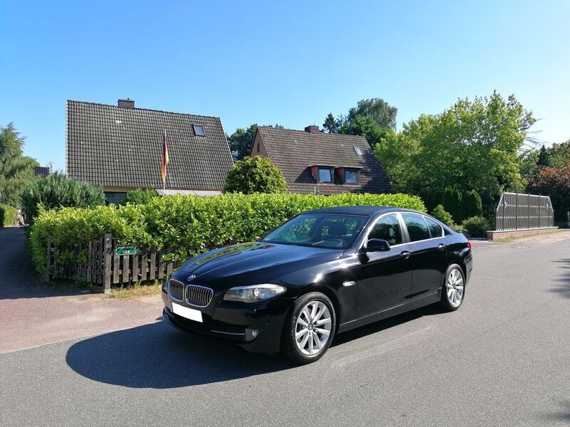 Schwarz Gebraucht 2010 BMW 523 Sport Line Limousine | 5.490 € (Superpreis) - Bild 1/4