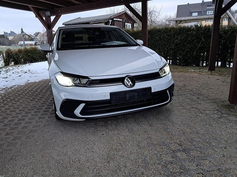Gebraucht VW Polo 80 PS (58 kW) 2022 Weiß Kleinwagen
