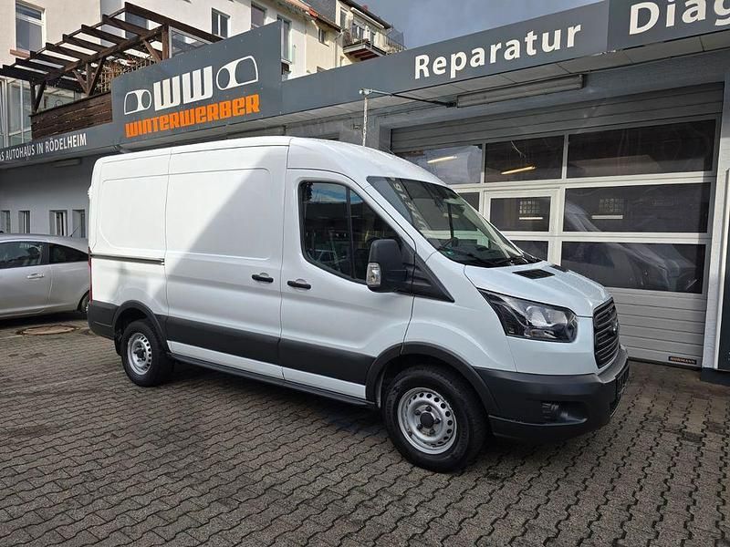 Weiß Gebraucht 2017 Ford Transit Van / Kleinbus | 15.990 € (Guter Preis) - Bild 1/4