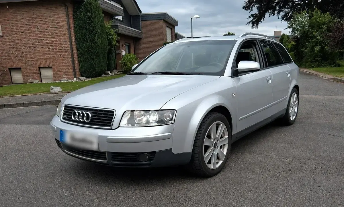 Gebraucht Audi A4 S-Line 220 PS (161 kW) 2001 Silber Kombi