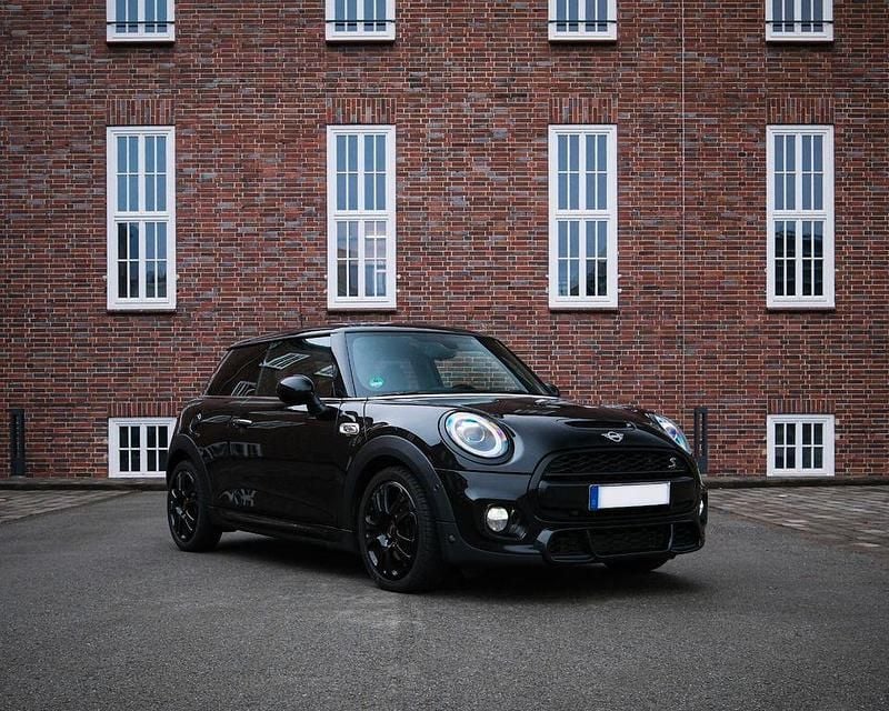 Gebraucht Mini Cooper S 192 PS (141 kW) 2018 Schwarz Kleinwagen