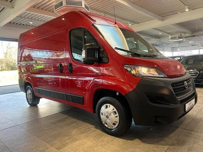 Gebraucht Fiat Ducato 120 PS (88 kW) 2019 Rot Van