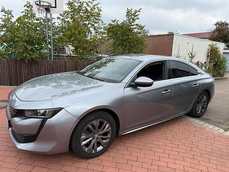 Grau Gebraucht 2020 Peugeot 508 Limousine | 19.800 € (Fairer Preis) - Bild 1/4