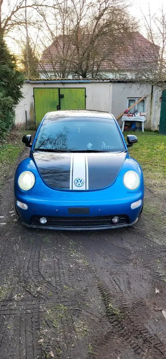 Second-hand VW Beetle 100 CP (73 kW) 2001 Hatchback