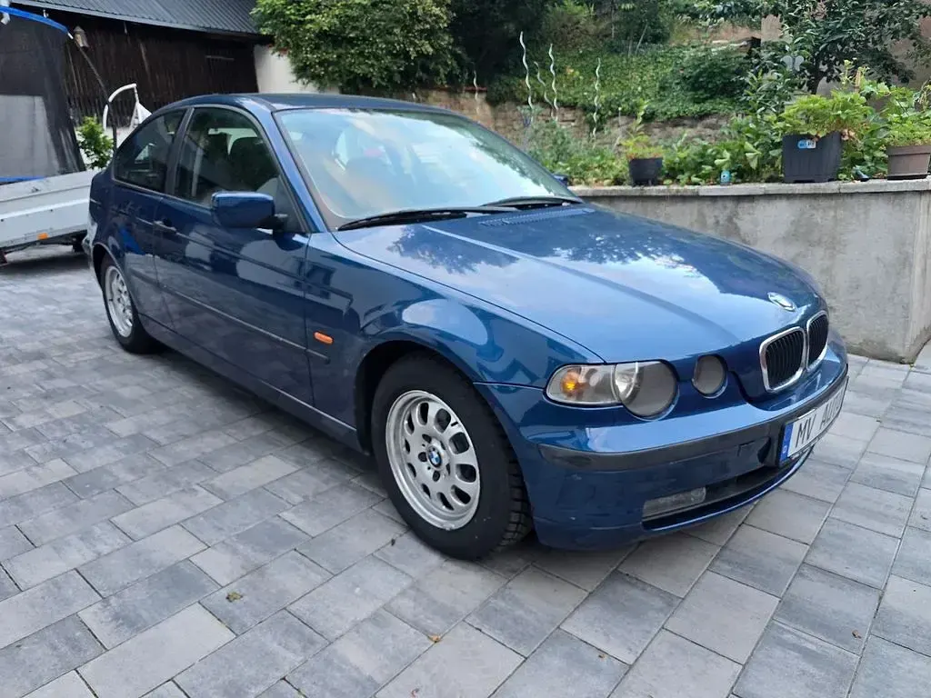 Gebraucht BMW 316 116 PS (85 kW) 2001 Blau Limousine