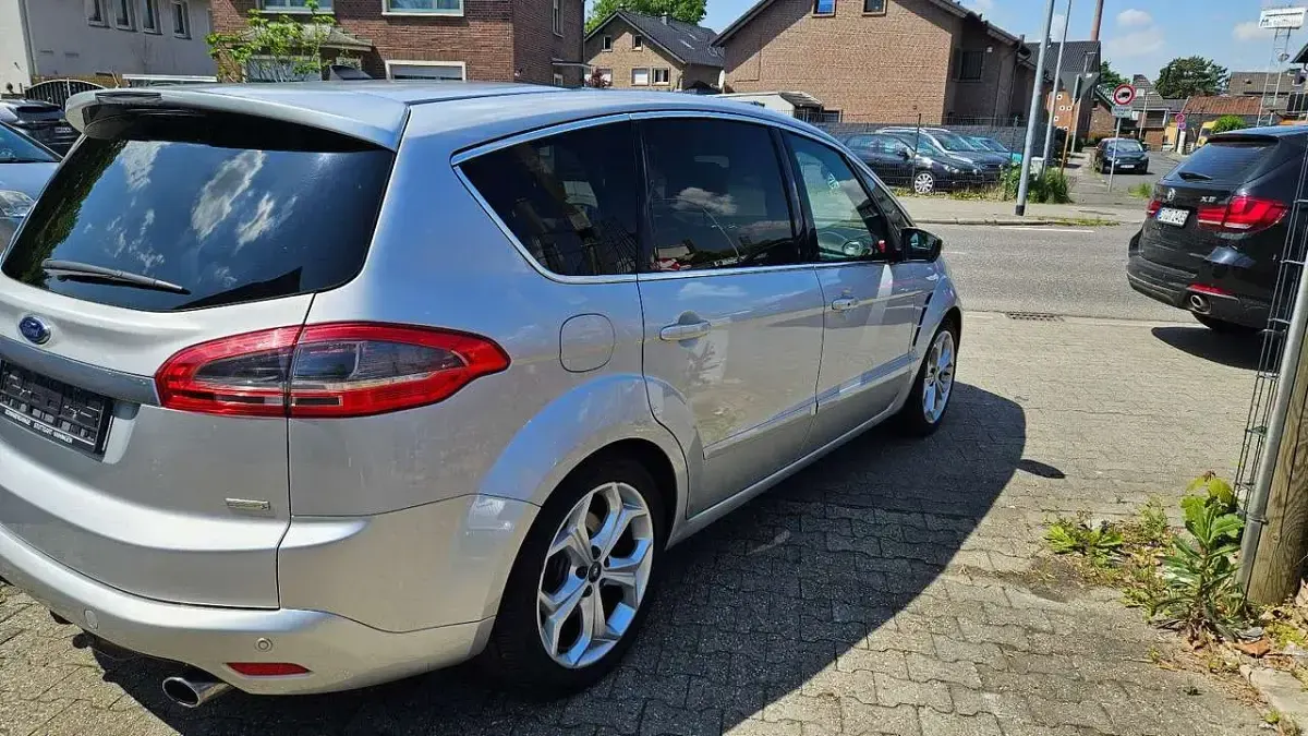 Gebraucht Ford S-MAX Titanium X 239 PS (175 kW) 2014 Silber /grau Van / Kleinbus
