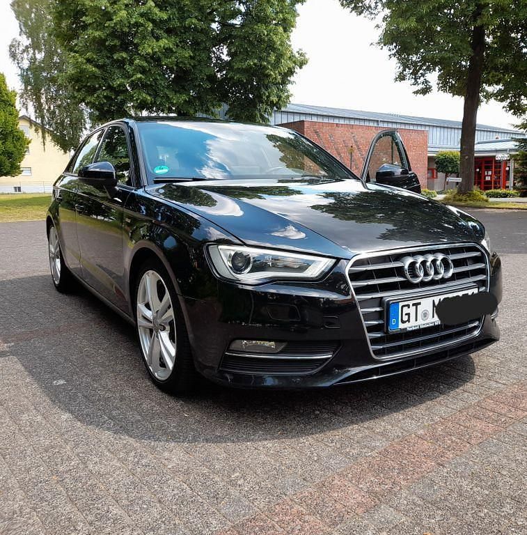 Schwarz Gebraucht 2016 Audi A3 S-Line Limousine | 14.490 € (Guter Preis) - Bild 1/4