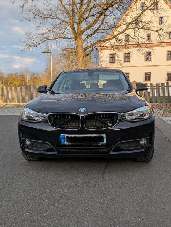 Schwarz Gebraucht 2016 BMW 320 Gran Turismo Limousine | 13.900 € (Superpreis) - Bild 1/4