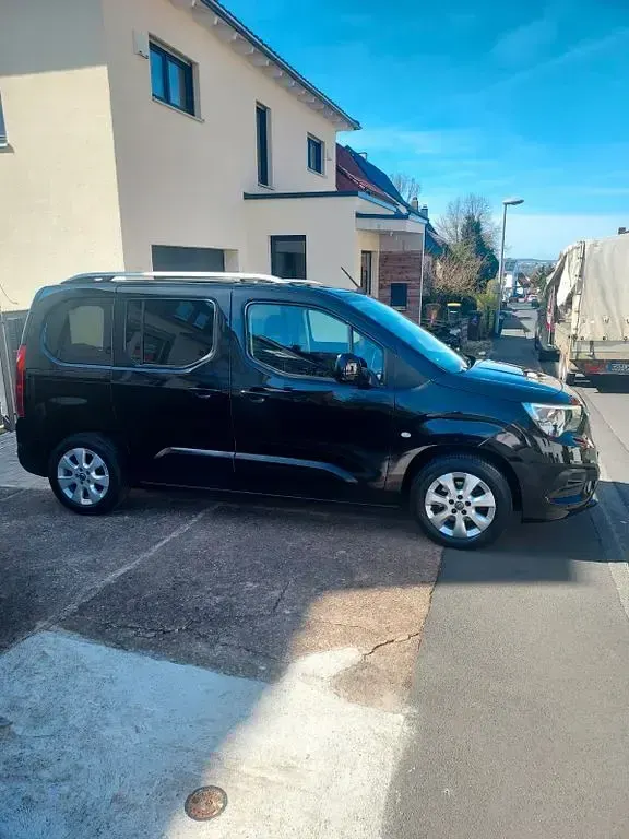 Gebraucht Opel Combo Life Elegance 102 PS (75 kW) 2018 Schwarz Van / Kleinbus