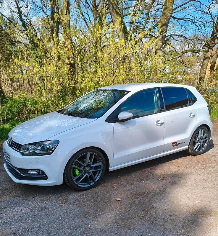 Gebraucht VW Polo Allstar 90 PS (66 kW) 2016 Weiß Limousine