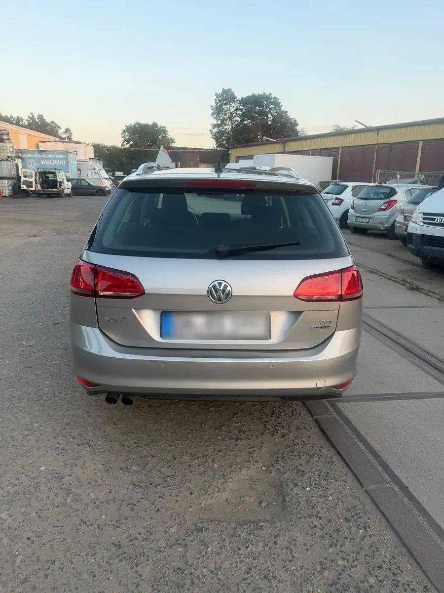 Gebraucht VW Golf VII 125 PS (91 kW) 2016 Silber Kombi