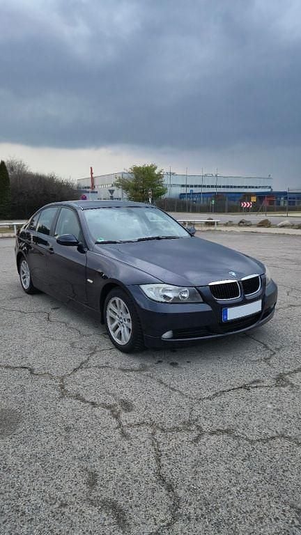 Gebraucht BMW 318 129 PS (94 kW) 2006 Blau Limousine