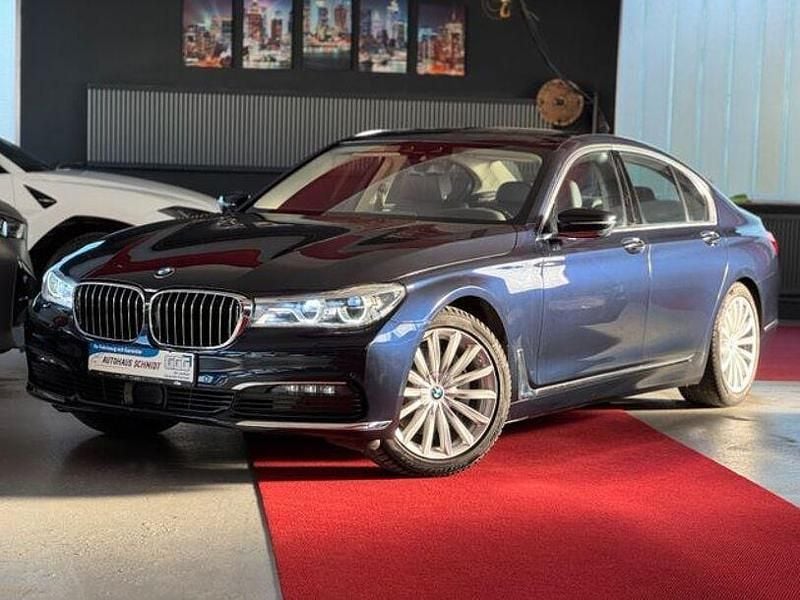 Gebraucht BMW 730 Sport Line 265 PS (194 kW) 2018 Blau Limousine