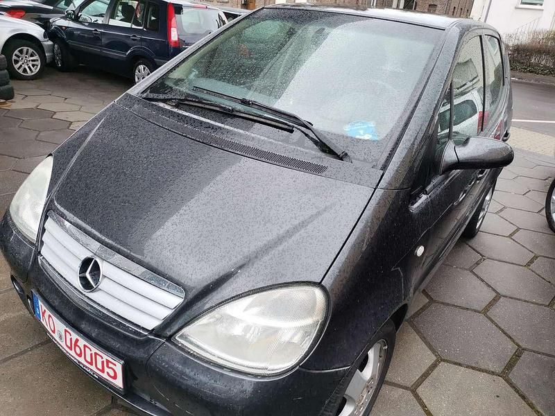 Gebraucht Mercedes A160 Avantgarde 102 PS (75 kW) 1998 Grauschwarz Limousine