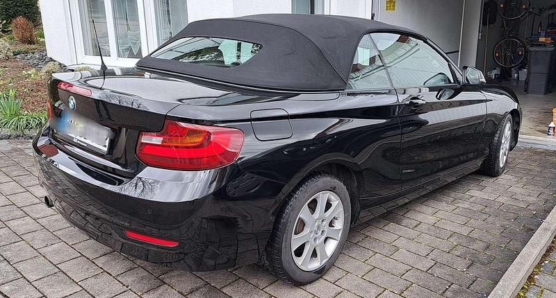 Gebraucht BMW 218 Advantage 136 PS (100 kW) 2016 Schwarz Cabrio