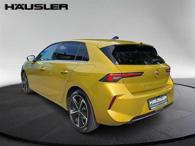 Gebraucht Opel Astra Elegance 179 PS (131 kW) 2022 Gold Limousine