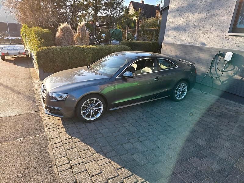 Gebraucht Audi A5 S-Line 177 PS (130 kW) 2014 Grau Coupé