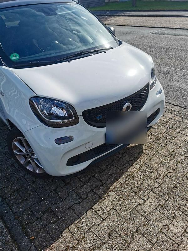 Gebraucht Smart ForFour Electric Drive 60 kW (82 PS) 2018 Weiß Kleinwagen