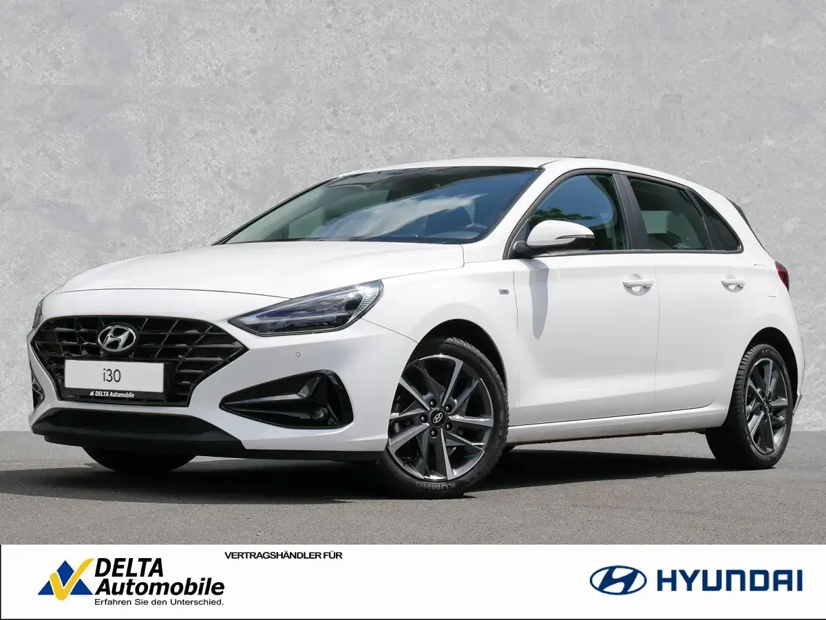 Gebraucht Hyundai i30 Trend 120 PS (88 kW) 2022 Limousine
